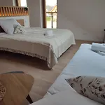 Tafla Nad Jeziorem Czorsztynskim