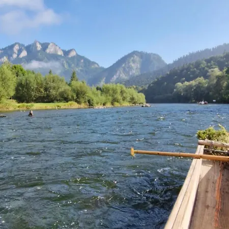 Tafla Nad Jeziorem Czorsztynskim